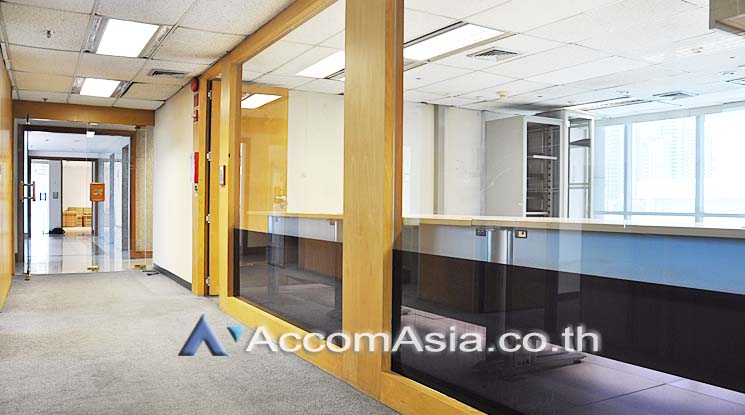9  Office Space For Rent in Ploenchit ,Bangkok MRT Lumphini at Kian Gwan 3 AA15851